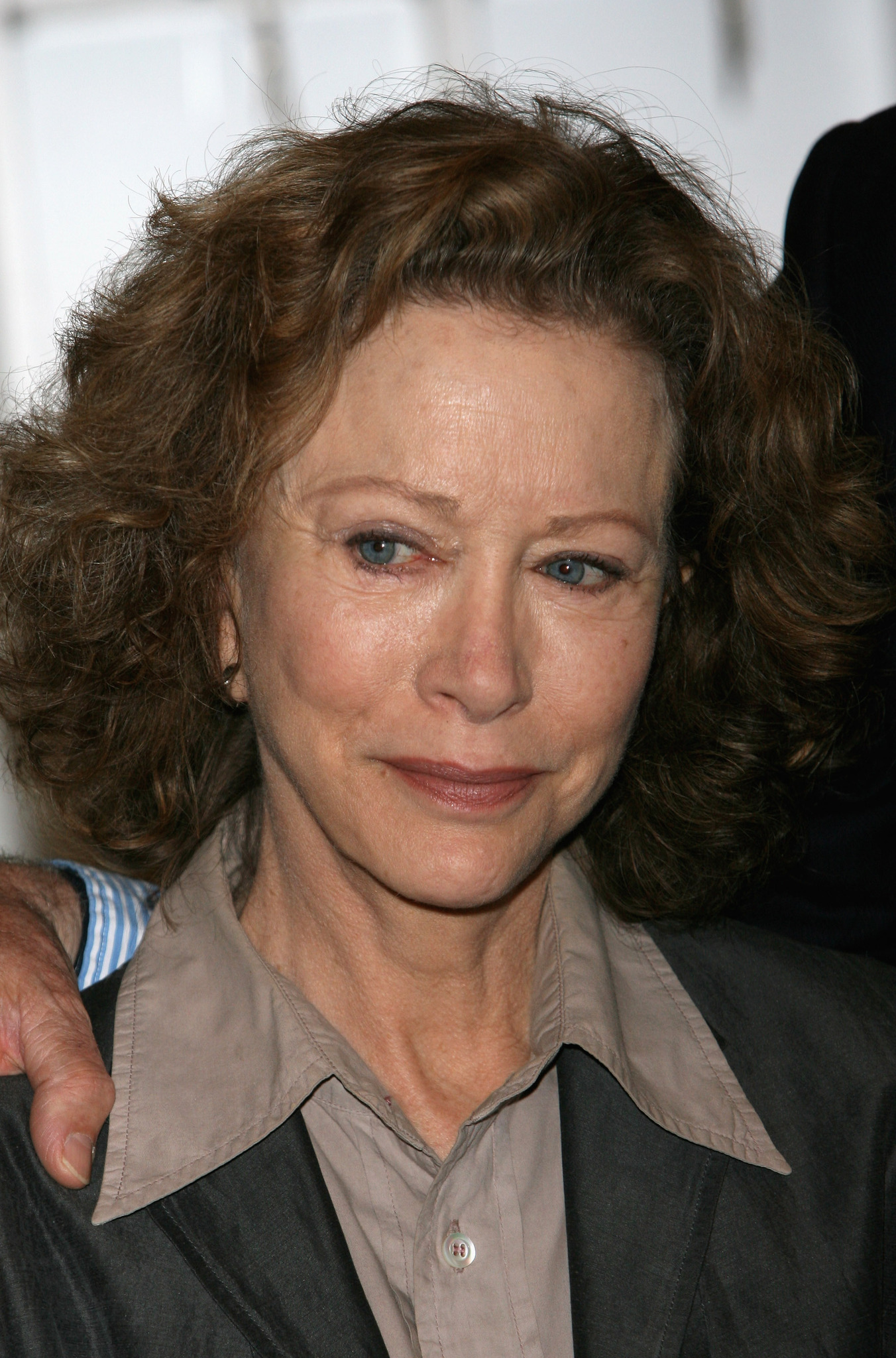 How tall is Connie Booth?